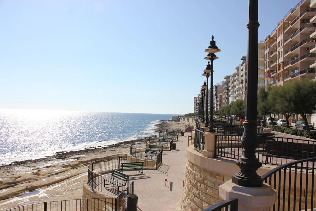 Sunny 2 Bedroom, 2 Bathrooms, Seaside Apt. Sliema Exterior foto